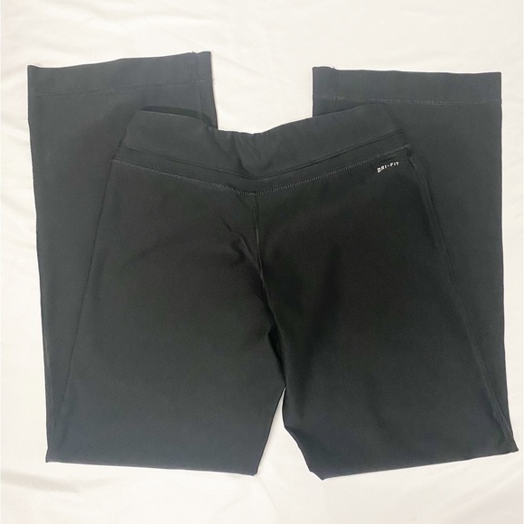 Nike Dri Fit Black Straight Leg Stretchy Athletic Pants - Picture 7 of 11